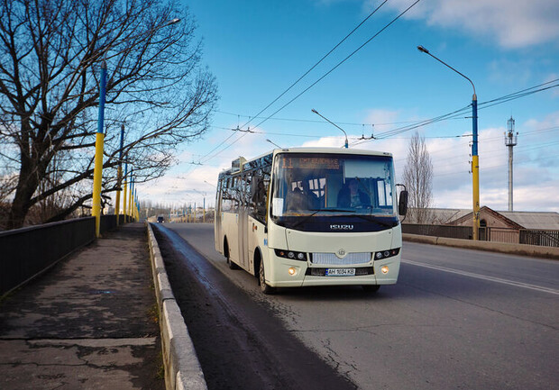 В Запорожской области могут уменьшить количество автобусных маршрутов в прифронтовые громады. 