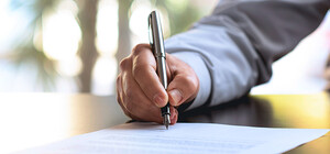 Президент України підписав закон про негайне повернення е-декларацій