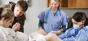 В Днепропетровске 20-летняя женщина узнала о беременности во время родов