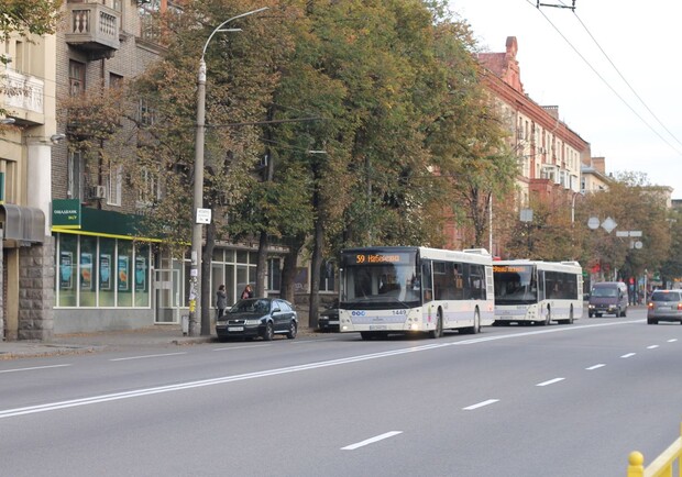Как ходит общественный транспорт в Запорожье в связи с перекрытием проспекта Соборного -