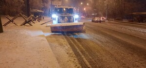 Спасатели показали последствия снегопада в Запорожье (фото)