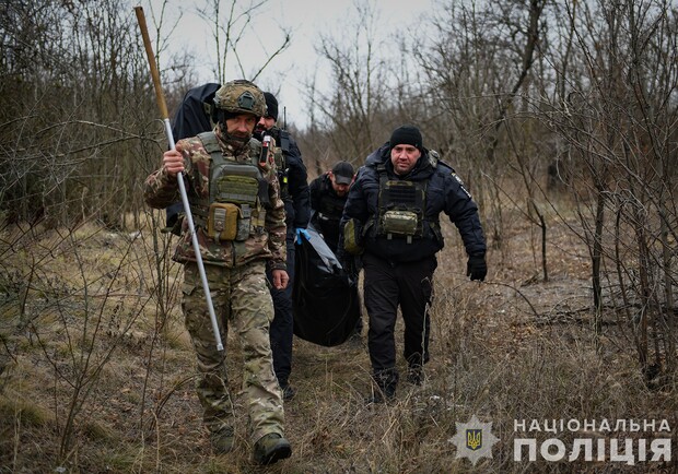 В Запорожской области эвакуировали тело мужчины, погибшего от взрыва кассетного боеприпаса. 