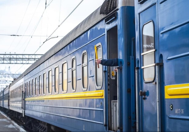 Потяг із Запоріжжя до Польщі затримується на понад п’ять годин. 