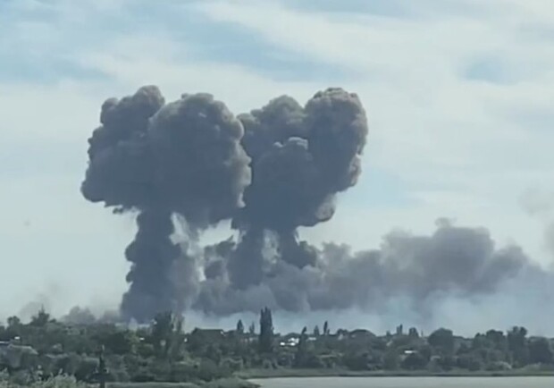 ВСУ подтвердили успешные удары по аэродрому в Саках. 