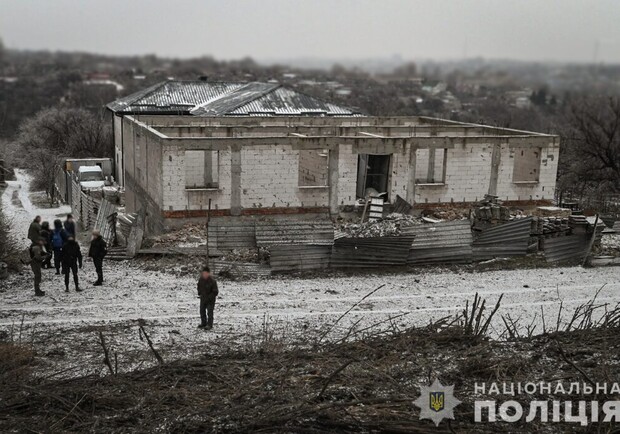 У поліції показали наслідки ракетної атаки Запоріжжя 8 січня. 