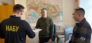 Экс-депутатов Одесского областного совета подозревают в присвоении 32 барж