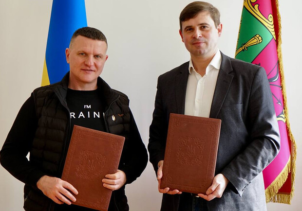 Запоріжжя та Калуш підписали документи про економічне партнерство: що це значить. 