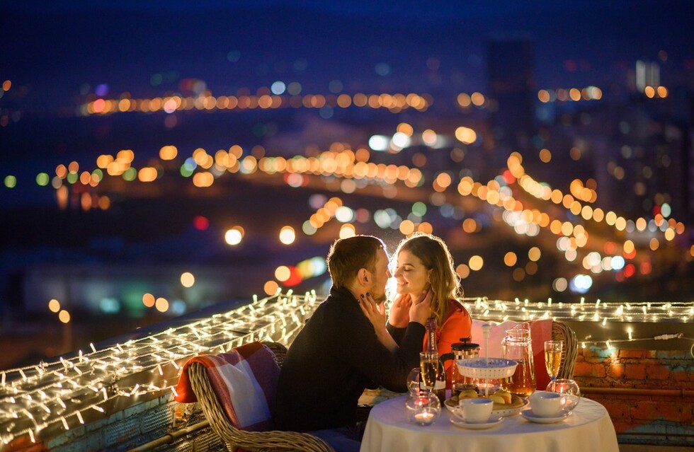 Де повечеряти у Запоріжжі у 2024 році: заклади, контакти та ціни. 