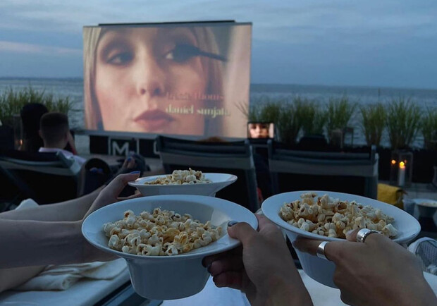 Де подивитися кіно на пляжах Одеси