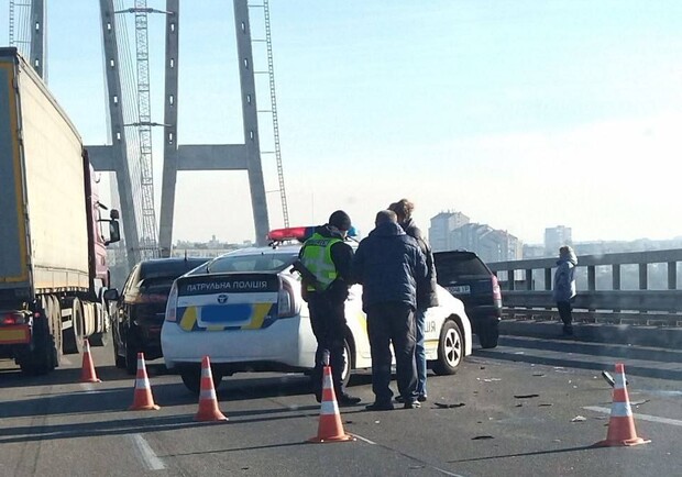 В Запорожье произошло ДТП на новом мосту. 