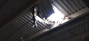 В Харькове российский беспилотник попал по торговому центру