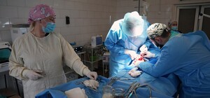 У Харкові прооперували бійця, який зміг прожити 36 діб із турнікетом на пораненій нозі