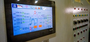 Более тысячи домов в Харькове остаются без отопления после ракетного удара РФ