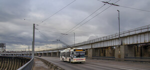 В Запорожье возобновили движение коммунального транспорта через ДнепроГЭС
