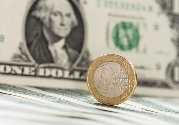 Курс валют в Україні 21 квітня 2025 року: скільки коштує долар та євро. Фото: pixabay.com 