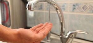 Три больших жилых массива в Днепре остались без воды: причина аварийного отключения