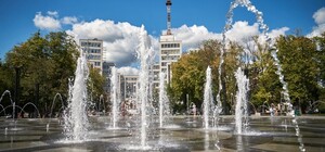 В Харькове готовят к запуску сухой фонтан возле Госпрома