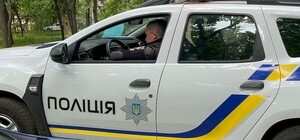 У Вільногірську поліція зупинила двох підлітків: один із них заявляє про застосування сили