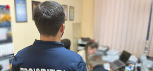 В Одесском районе чиновник одного из горсоветов требовал взятку у руководителя ОСМД: за что и сколько