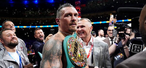 Усик нокаутував Дюбуа на 5-му раунді в Лондоні: відео