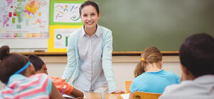 Вчителька з Дніпра пояснювала термін 