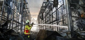 Оккупанты ударили по складам трех корпораций под Харьковом: есть погибший и раненые