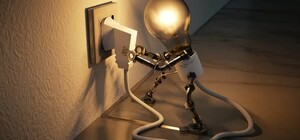 У Дніпрі з 4 по 7 серпня відключатимуть світло: графік та адреси