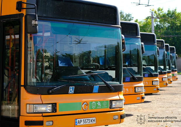 У Запоріжжі на маршрути вийдуть ще шість європейських автобусів із Мілану. 