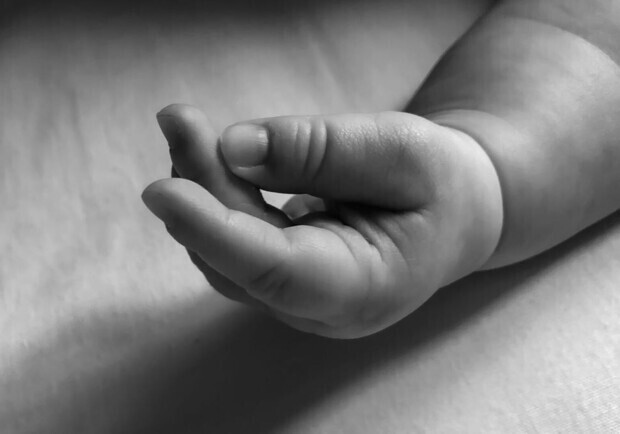 В Одессе женщина выбросила новорожденного из окна многоэтажки