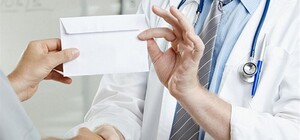 В Лозовой группа врачей за деньги устанавливала ложные диагнозы — мэр