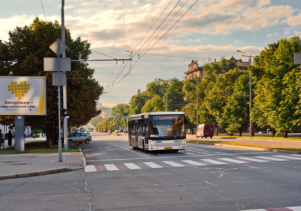 У Запоріжжі запускають два нових автобусних маршрути:подробиці. 