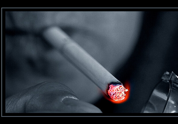Во всемирный день отказа от табака "В городе" обзвонил известных людей Запорожья. Фото photosight.ru.