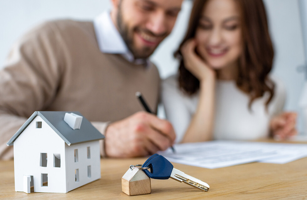 Как легально сдавать квартиру в аренду и правильно застраховать ее. 