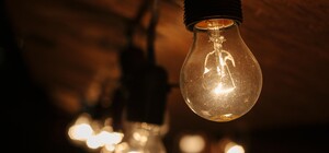 Відключення не за графіком: де в Одесі в неділю не буде світла до пізнього вечора