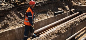 Авария с отключением тепла в Киеве: ремонт теплосетей оставил без отопления десятки домов на Теремках и Антоновиче