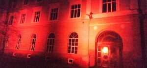 Зачинили у туалеті і вимагали грошей: поліція розслідує цькування у дитячому таборі на Львівщині