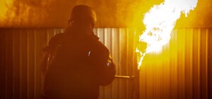 Нічний удар по Одесі: частина міста без світла, є пошкодження будинку