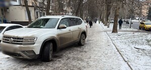 ДТП у Київському районі Одеси: іномарка на тротуарі збила пенсіонерку