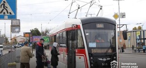 В Запорожье меняют расписание коммунального транспорта