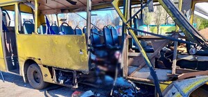 У центрі Нікополя FPV-дрон атакував пасажирський автобус (ВІДЕО)