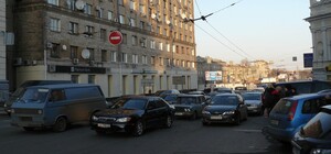 Ремонтируют теплосети: в центре Харькова скорректировали движение транспорта