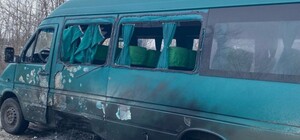 Россияне ударили дроном по маршрутке в Запорожском районе: есть погибший и раненые