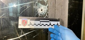 Біля стадіону у Золочеві чоловік підірвав гранату