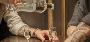 На Запорізькому напрямку окупанти масово отруїлися алкоголем: є загиблі