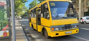 Ржавчина, грязь и ни одного безналичного расчета или почему одесситы возмущены новым тарифом в 25 гривен за маршрутки