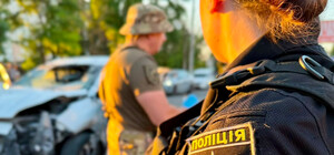 Вибух автомобіля в Київському районі Одеси: є загиблий, постраждала жінка