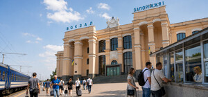 Як виїхати потягом із Запоріжжя: що змінюється для пасажирів і як працює вокзал під час тривоги