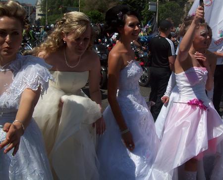 В Запорожье пройдет парад невест всех поколений. Фото Vgorode.ua. 