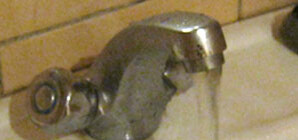 Сегодня без воды остались жители Заводского района Запорожья 