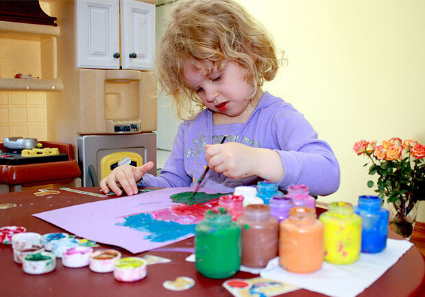 Деток научат рисовать и лепить. Фото diary.ru